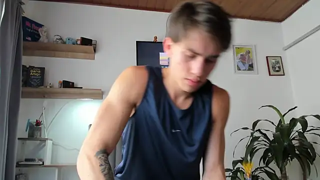 Snapshot of manucute_23_ chatting on 02/11/26, 04:18 manucute 23 online show from 02/11/26, 04:18