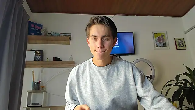 Snapshot of manucute_23_ chatting on 01/15/26, 02:42 manucute 23 online show from 01/15/26, 02:42