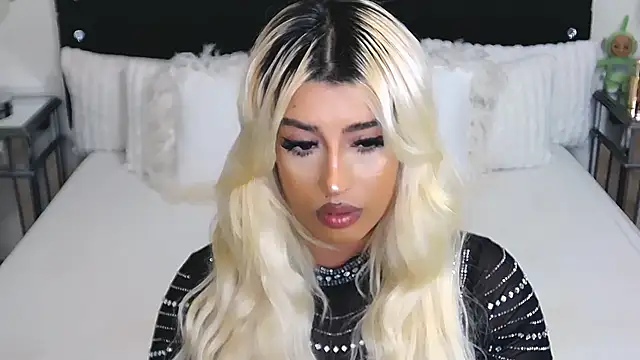 GiseleReine online show from 03/28/26, 01:56