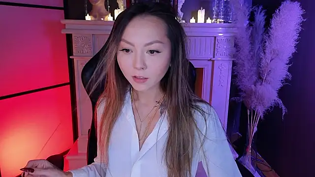 Snapshot of im_casey chatting on 02/28/26, 12:49 im casey online show from 02/28/26, 12:49