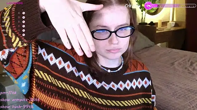 Snapshot of reb_luvng chatting on 02/09/25, 03:23 reb luvng online show from 02/09/25, 03:23