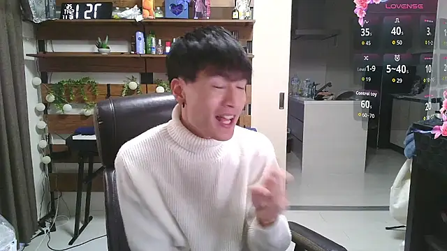 IroManager online show from 10/10/25, 10:54