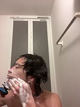 IroManager online show from 04/11/26, 12:20