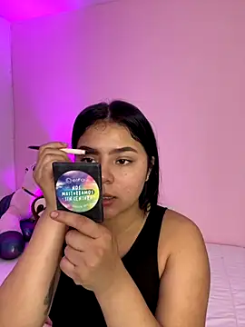 Oriana Guzman online show from 11/04/25, 01:31