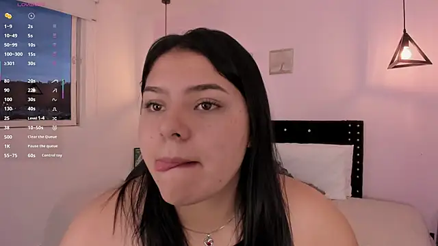 Oriana Guzman online show from 10/09/25, 10:54