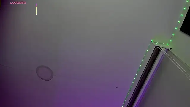 Snapshot of Oriana_Guzman chatting on 02/18/26, 12:19 Oriana Guzman online show from 02/18/26, 12:19