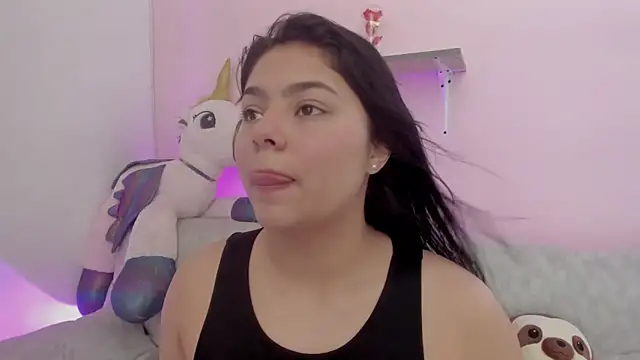 Snapshot of Oriana_Guzman chatting on 05/09/26, 05:00 Oriana Guzman online show from 05/09/26, 05:00