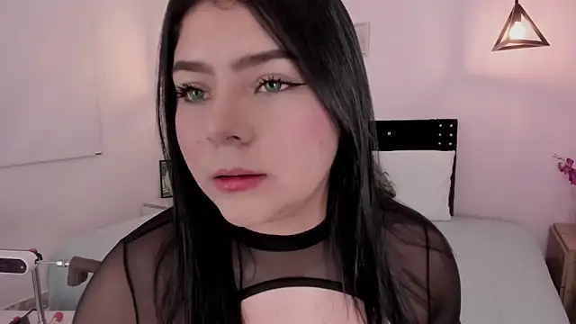 Oriana Guzman online show from 09/25/25, 11:11