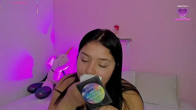 Snapshot of Oriana_Guzman chatting on 12/21/25, 11:49 Oriana Guzman online show from 12/21/25, 11:49