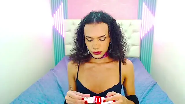 Foxy Ella  online show from 10/28/25, 03:33