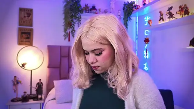 albaismynameX online show from 12/17/25, 12:21