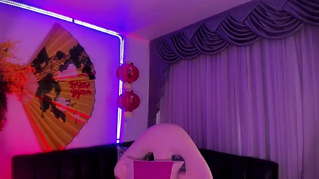 albaismynameX online show from 03/20/25, 12:11