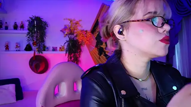 albaismynameX online show from 07/14/26, 12:11