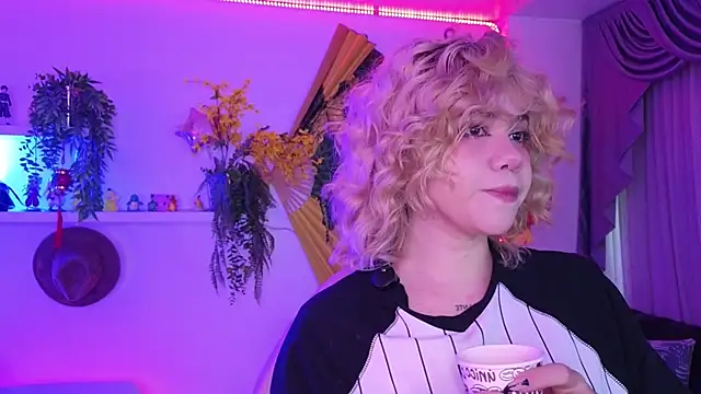 albaismynameX online show from 03/28/26, 12:17