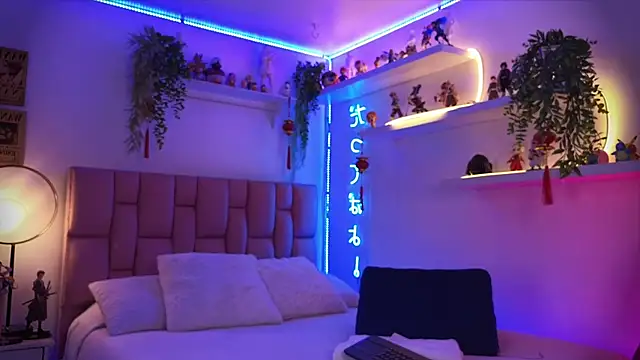 albaismynameX online show from 12/22/25, 12:38