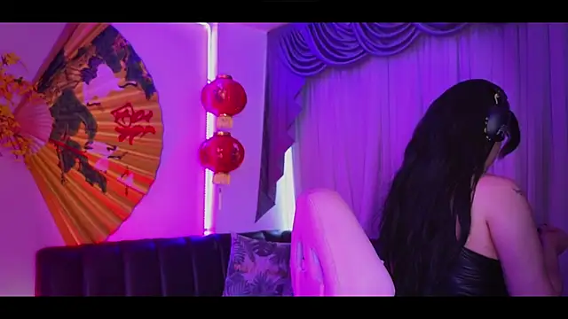 albaismynameX online show from 10/18/25, 12:18