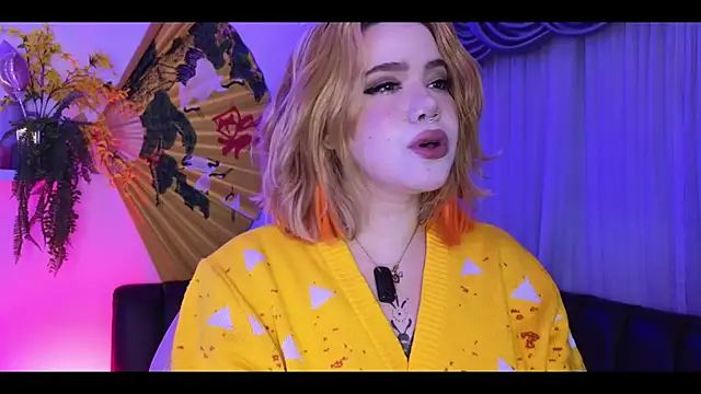 albaismynameX online show from 11/15/25, 12:09