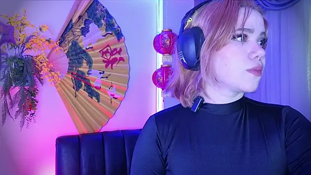 albaismynameX online show from 09/09/25, 12:03