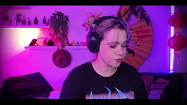 albaismynameX online show from 03/04/26, 12:13