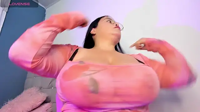 Ashanty vera15 online show from 02/25/26, 04:23