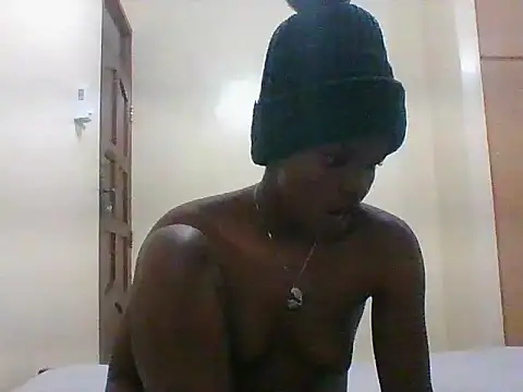 Snapshot of hotgal1112 chatting on 10/30/25, 07:22 hotgal1112 online show from 10/30/25, 07:22