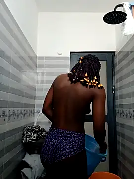 Snapshot of hotgal1112 chatting on 10/10/25, 07:53 hotgal1112 online show from 10/10/25, 07:53