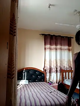 hotgal1112 online show from 02/07/26, 05:59