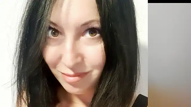 Wife4Cuck online show from 04/18/26, 01:24