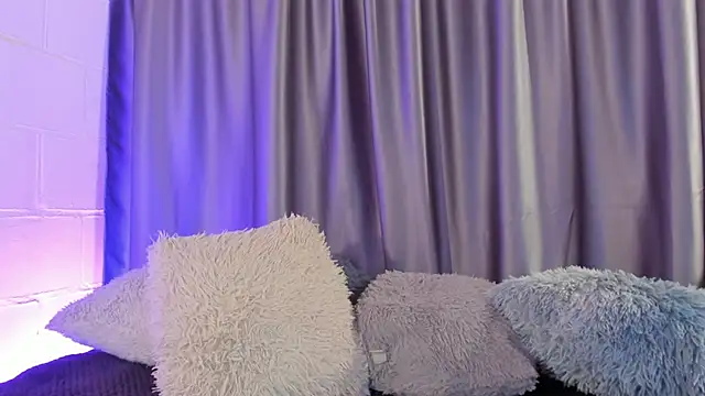 kleo helenos online show from 04/12/26, 07:50