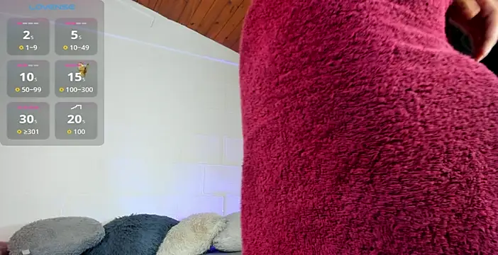 kleo helenos online show from 10/24/25, 11:37