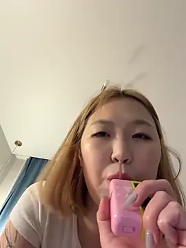 Aiko Yumi online show from 06/11/26, 08:06