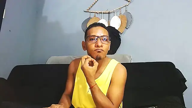 Snapshot of Grandeygruesa1 chatting on 02/07/26, 04:09 Grandeygruesa1 online show from 02/07/26, 04:09