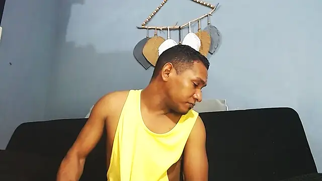 Snapshot of Grandeygruesa1 chatting on 01/13/26, 07:23 Grandeygruesa1 online show from 01/13/26, 07:23