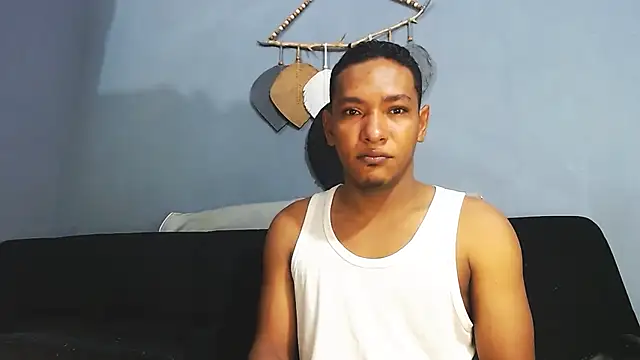 Snapshot of Grandeygruesa1 chatting on 05/02/26, 11:04 Grandeygruesa1 online show from 05/02/26, 11:04