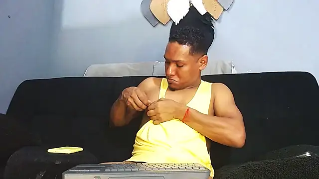 Snapshot of Grandeygruesa1 chatting on 12/05/25, 07:51 Grandeygruesa1 online show from 12/05/25, 07:51