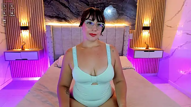 andreina26  online show from 05/11/26, 10:18