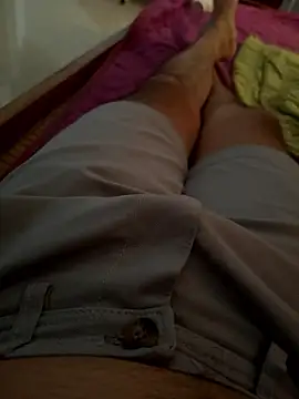 Snapshot of Theking110292 chatting on 01/15/26, 06:17 Theking110292 online show from 01/15/26, 06:17