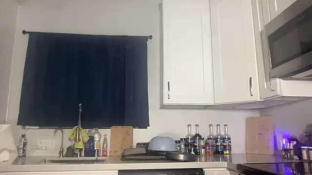 NatalieKneals online show from 03/21/26, 04:03