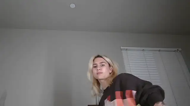NatalieKneals online show from 12/26/24, 07:35