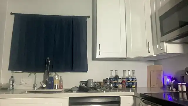 NatalieKneals online show from 03/19/26, 04:45