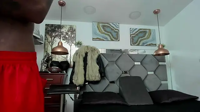 Snapshot of KING_FIT chatting on 02/17/25, 01:33 KING FIT online show from 02/17/25, 01:33