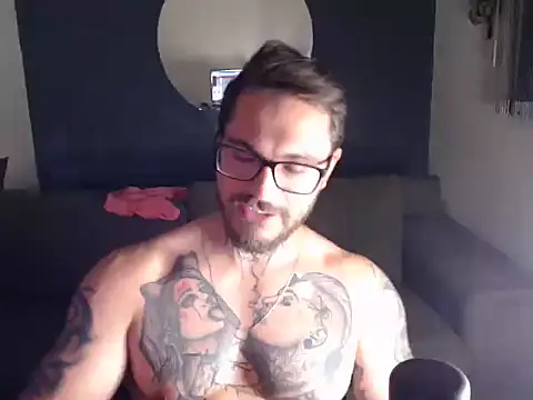 clark r online show from 09/23/25, 11:01