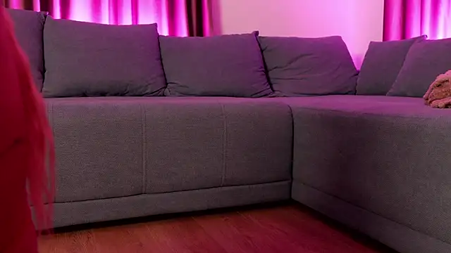 BaayBee   online show from 11/13/25, 09:08