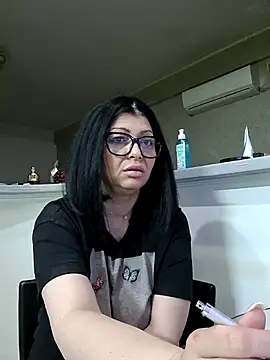 Milf Abigail online show from 04/18/26, 01:41
