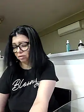 Milf Abigail online show from 04/10/26, 01:56