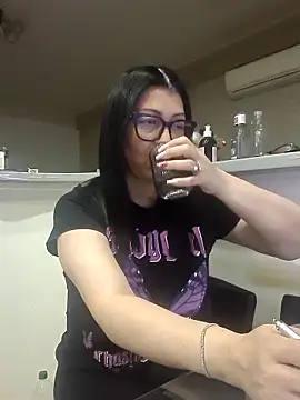 Milf Abigail online show from 12/23/25, 12:00