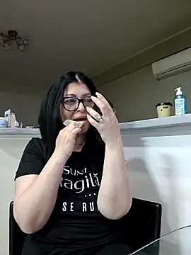 Milf Abigail online show from 04/19/26, 12:44