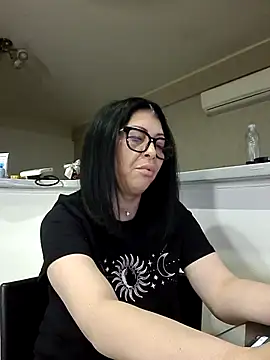 Milf Abigail online show from 02/12/26, 03:28