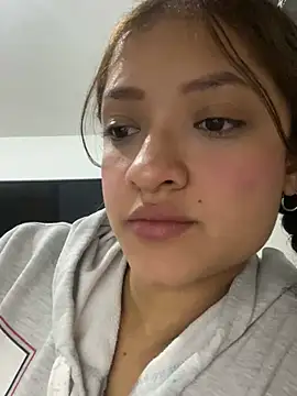 Snapshot of Alicia_ALICIA chatting on 02/13/25, 11:58 Alicia ALICIA online show from 02/13/25, 11:58
