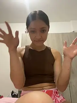 Snapshot of Alicia_ALICIA chatting on 09/11/25, 04:18 Alicia ALICIA online show from 09/11/25, 04:18
